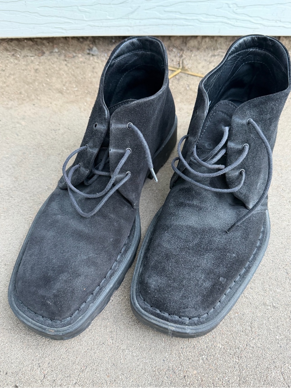 Salvatore Ferragamo Men's Black Suede Chukka Boots